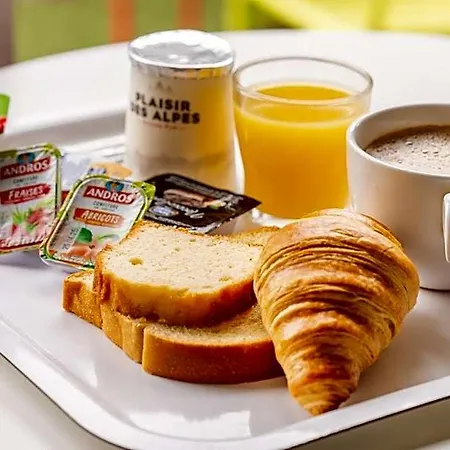 Otel Premiere Classe Nord - 3*